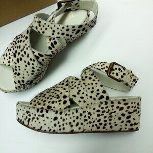 Matisse Strapped Sandals Size 8M NWT